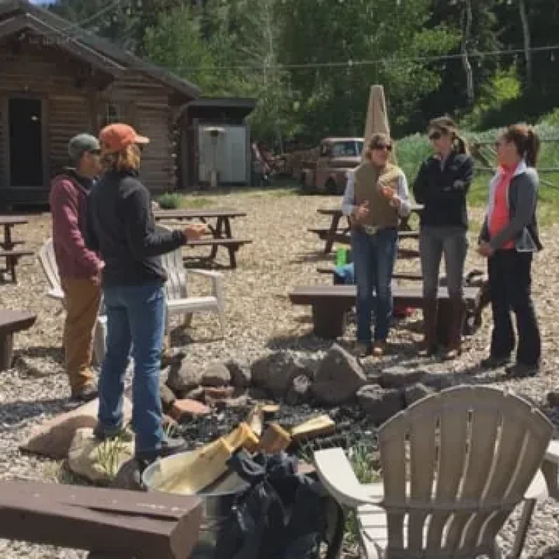 1786502586-fbb8ad941859103c5598251132800e4eabec883ddc83cf2abe394ed6d87b18be-d_640_region=us