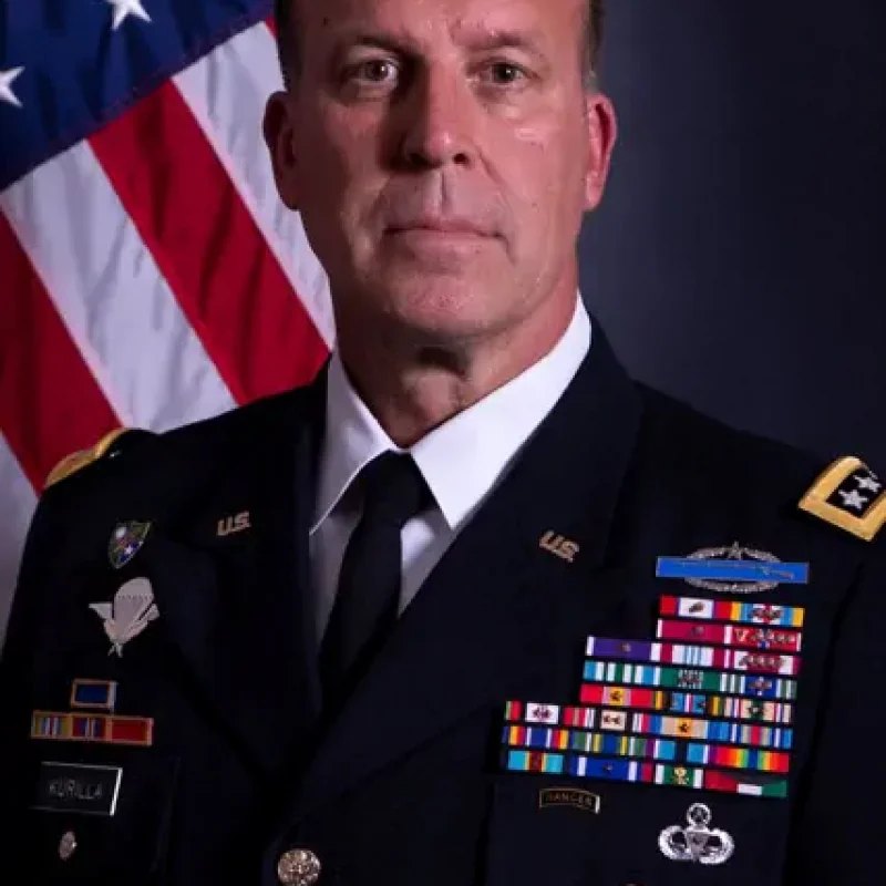 Headshot.General-Michael-Erik-Kurilla